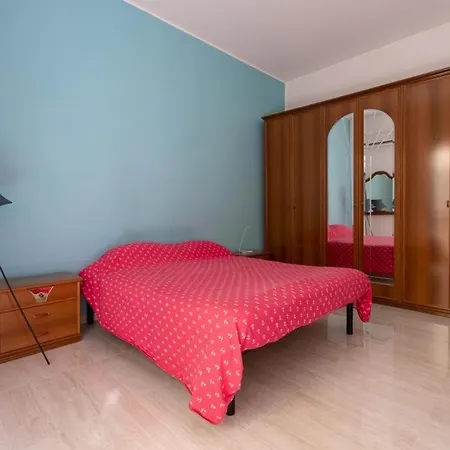 La Sirena House